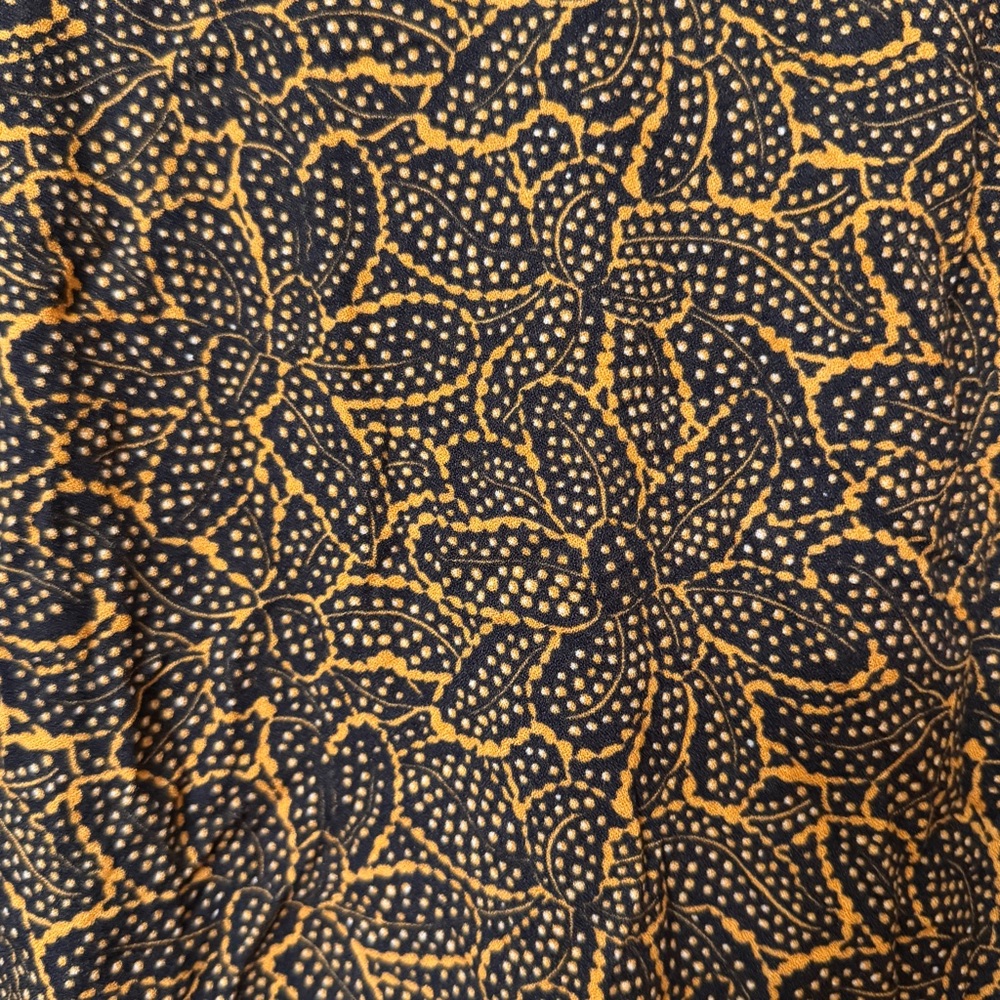 Hinge Boho Popover Top - Picture 3 of 8